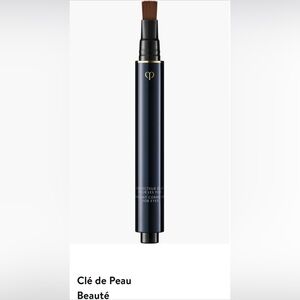 Clé de Peau radiant corrector in Espresso
